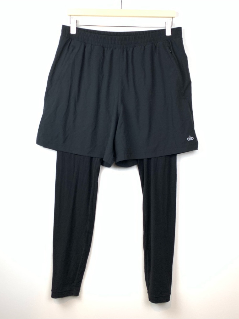 ALO Yoga Revival 2-in-1 Pants Mens Sz Large Black Tights Shorts Zip Pockets Gym